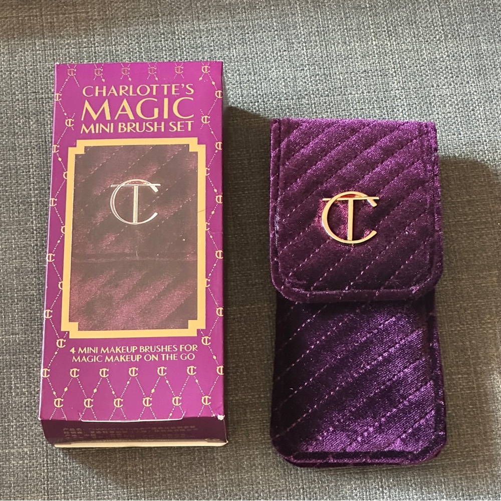NEW IN BOX Charlotte Tilbury Magic Mini Brush Set Travel Size - Picture 4 of 4